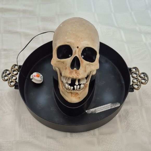 Gemmy Vintage Skull Decor with Black and Cream Halloween Candy Tray - Picture 6 of 16